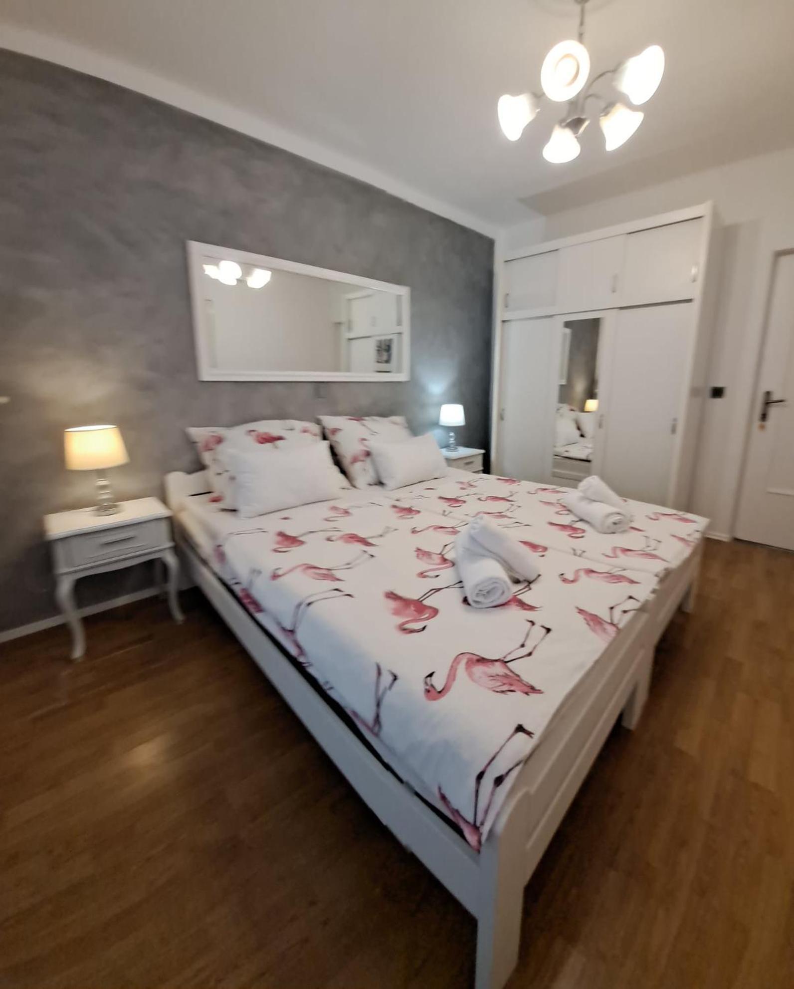 Royal Apartments Sandra Štinjan Kültér fotó